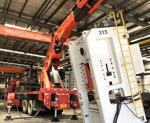 滁州南谯附近随车吊出租，轻松解决运输难题